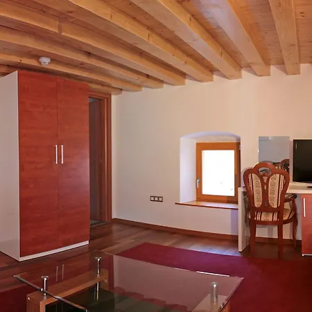 Monika Hotel