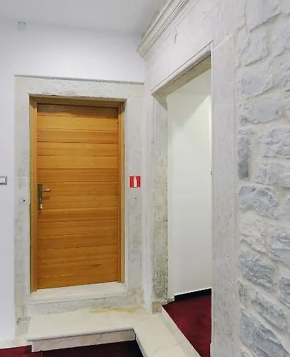 Monika Hotel