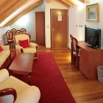 Monika Hotel