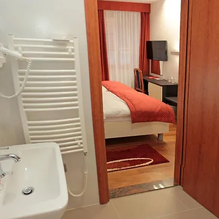 Hotel Monika