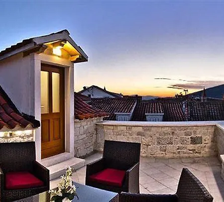 Monika Hotel 4*