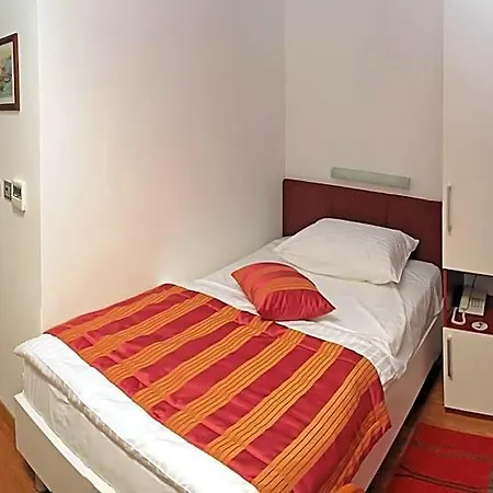 Hotel Monika 4*