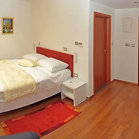 Monika Hotel 4*