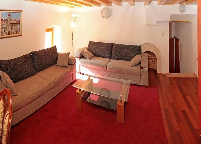 莫妮卡酒店 酒店