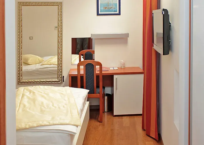 酒店 莫妮卡酒店 4*