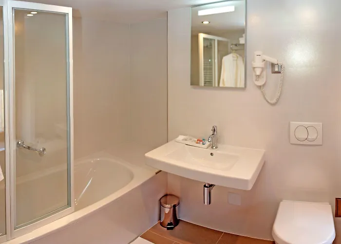 莫妮卡酒店 酒店 4*